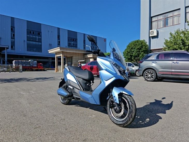New Electric Motorcycle 2500W 72V Lithium Battery Motorcycle High Speed Long Range Scooter Motorcycle best